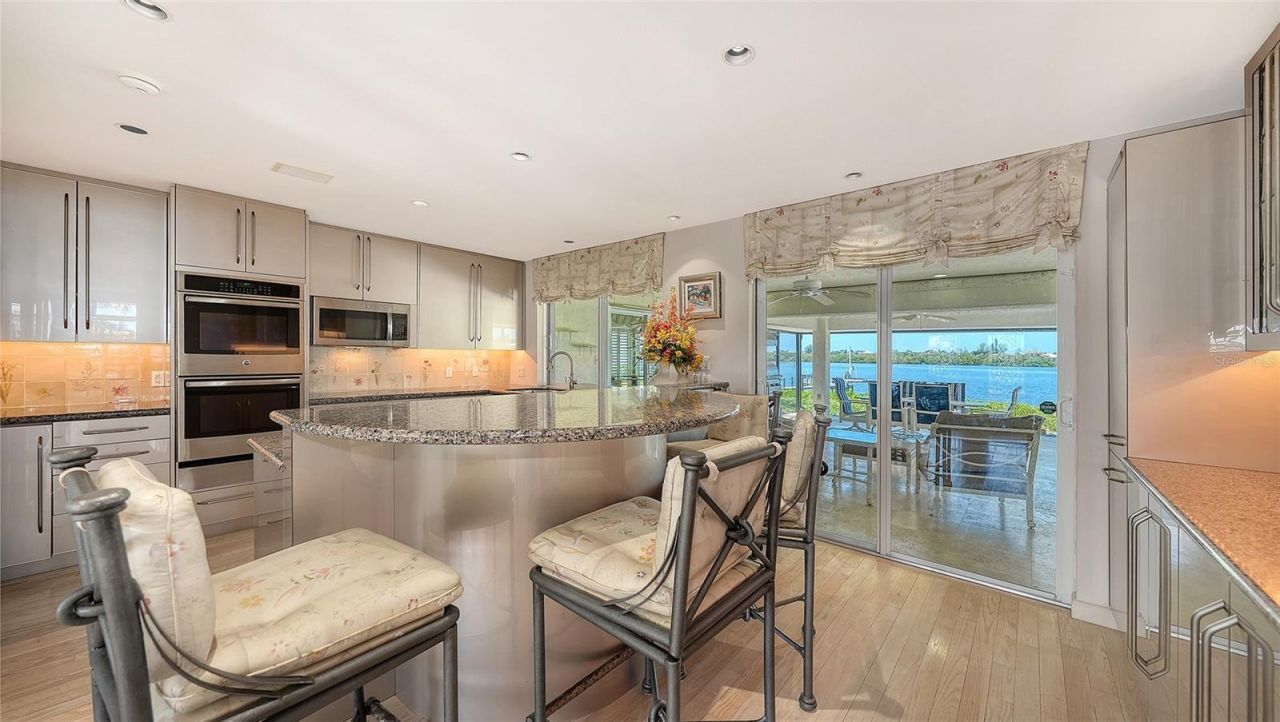 321 Lookout Point Drive, Osprey, FL 34229 Photo