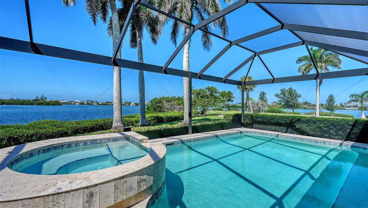 321 Lookout Point Drive, Osprey, FL 34229 Photo