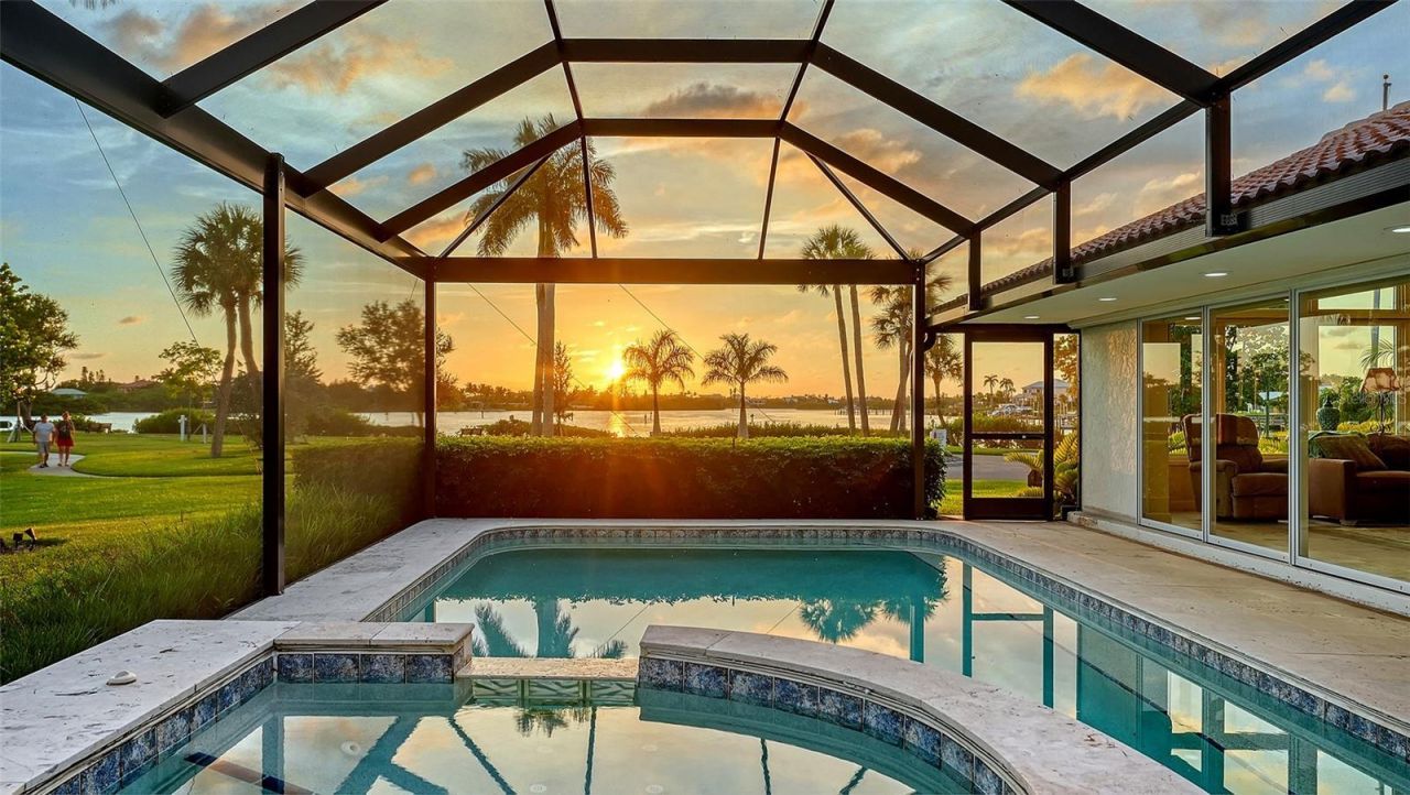 321 Lookout Point Drive, Osprey, FL 34229 Photo