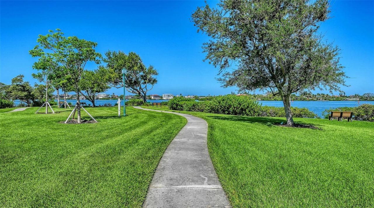 321 Lookout Point Drive, Osprey, FL 34229 Photo