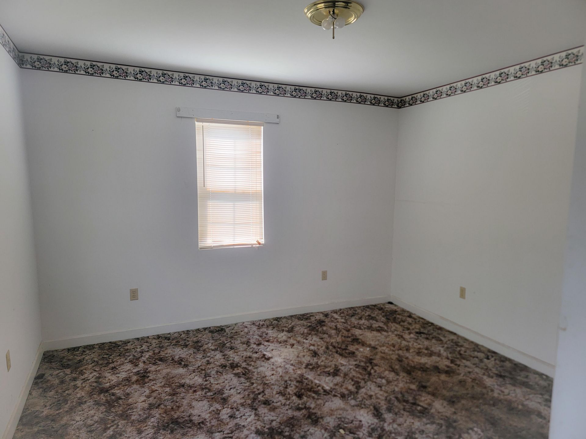 2213 Suffolk Street Photo 12