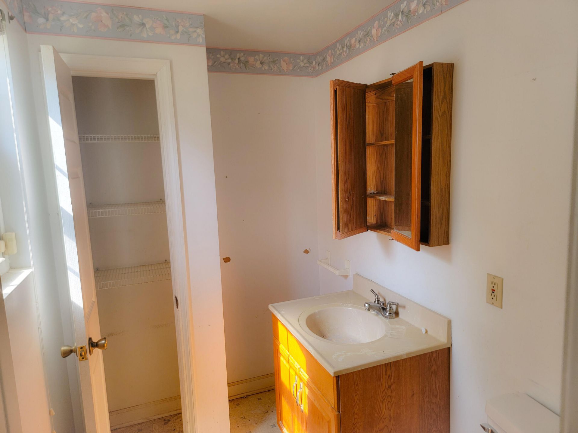2213 Suffolk Street Photo 13