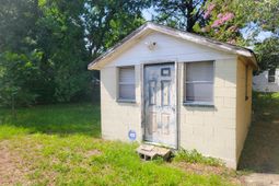 2213 Suffolk Street photo 4
