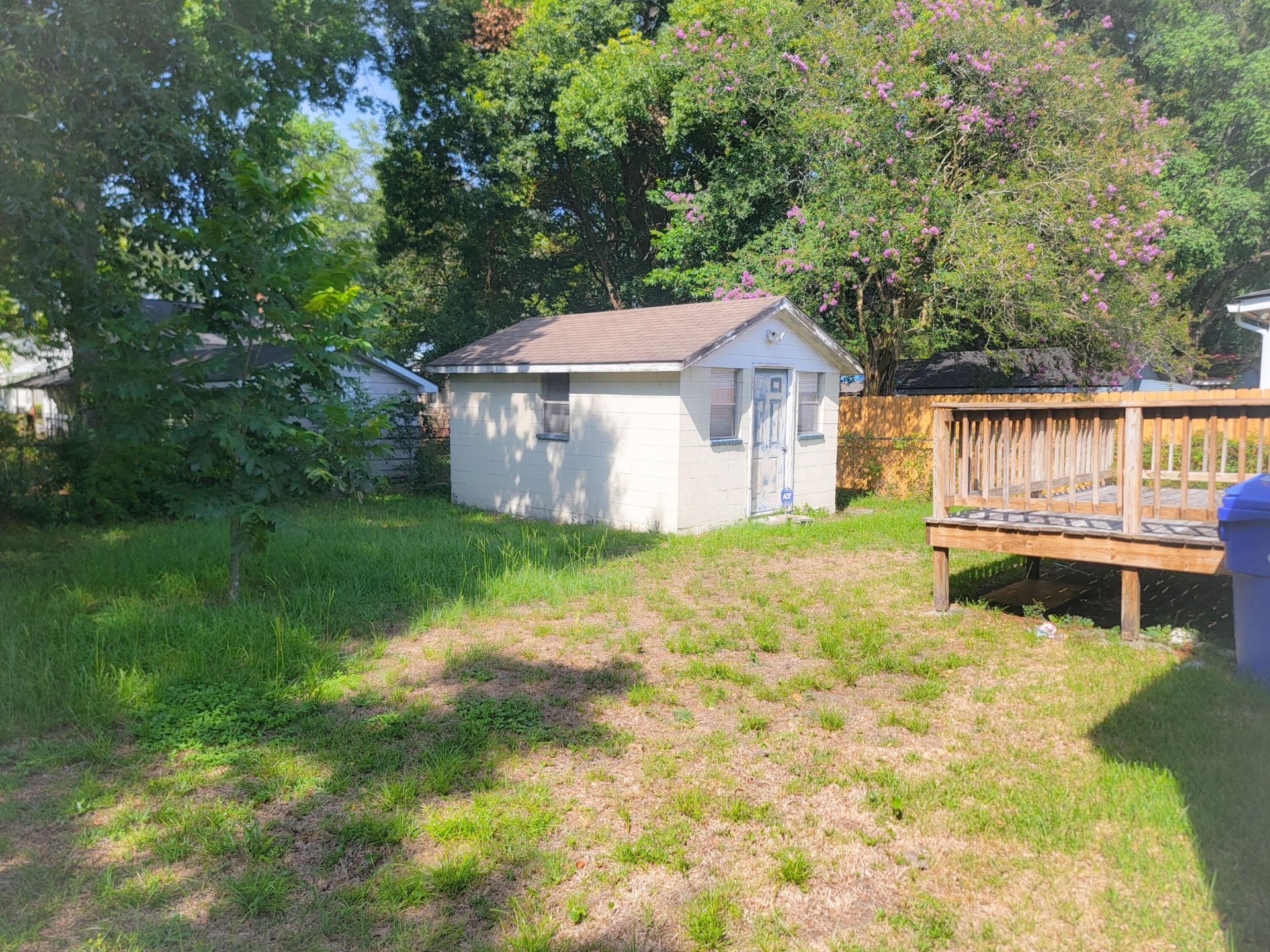 2213 Suffolk Street Photo 6
