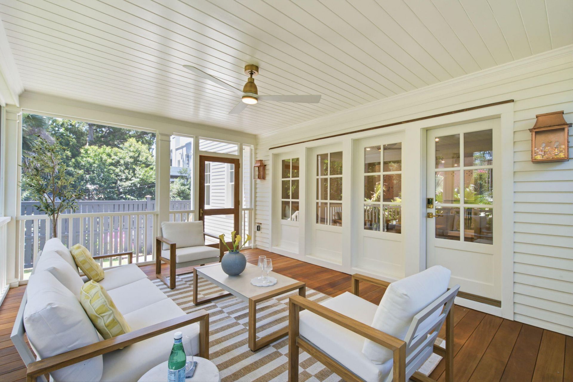 35 Gibbes Street Photo 43