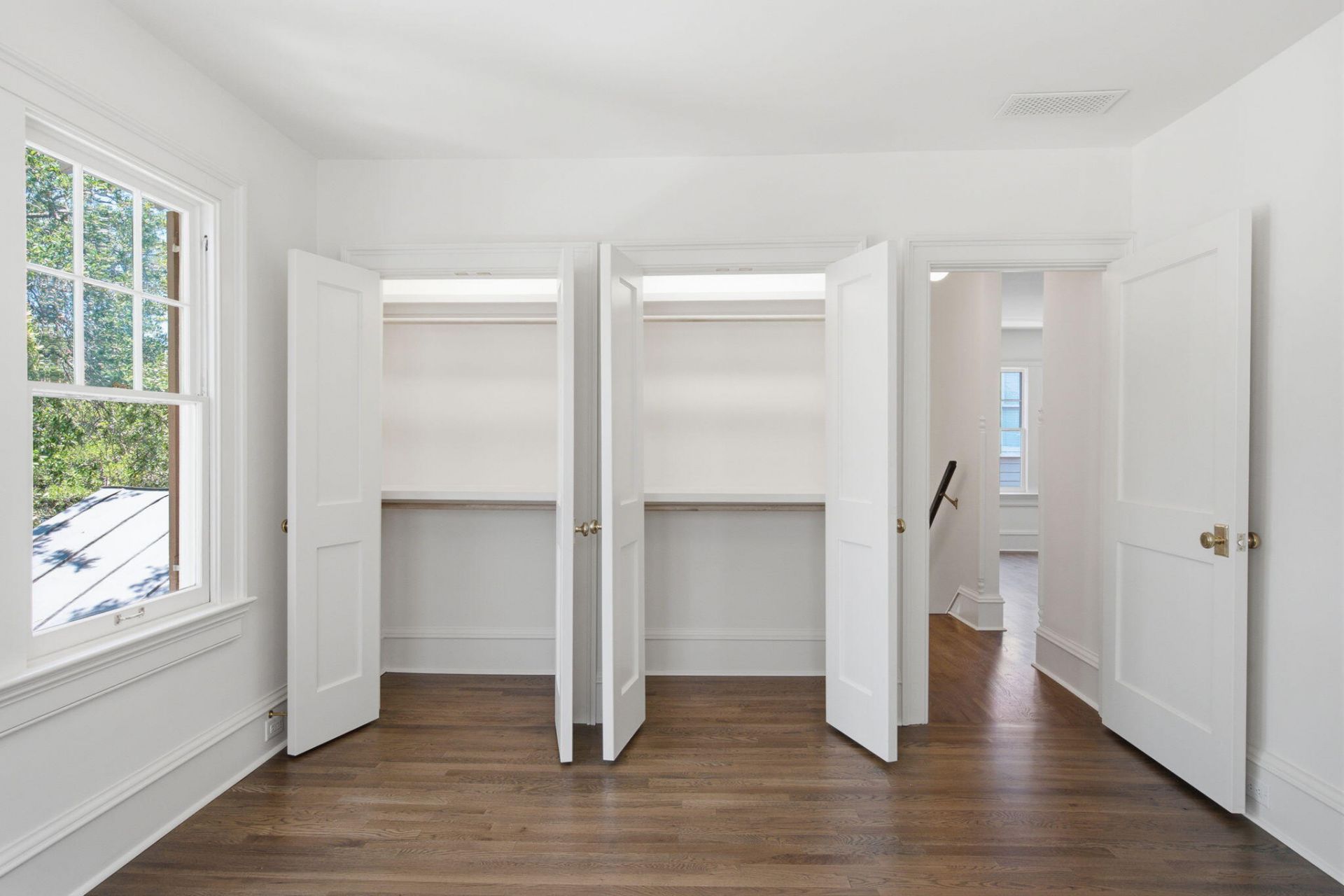 35 Gibbes Street Photo 58