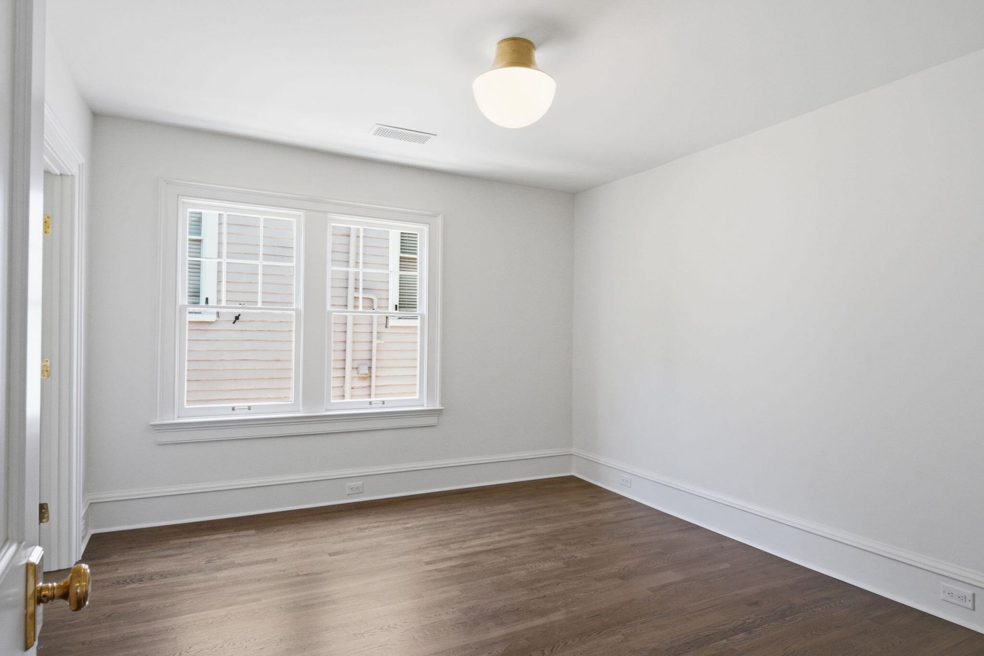 35 Gibbes Street Photo 59