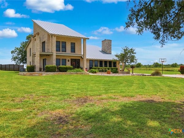 4874 Old Lehmann Road, Kingsbury, TX 78638