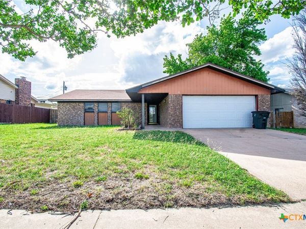 2001 Eisenhower Drive , Killeen, TX 76543