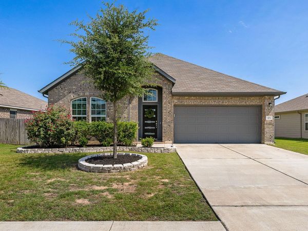 503 Hendelson LN, Hutto, TX 78634