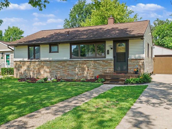 1144 Congress Avenue, South Bend, IN 46615