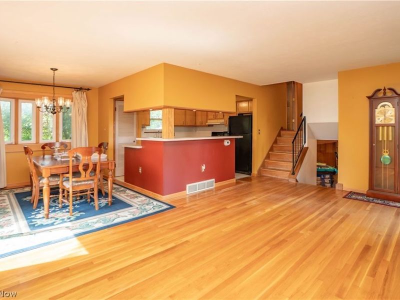 942 El Dorado Drive, Akron, OH 44319 Photo 7
