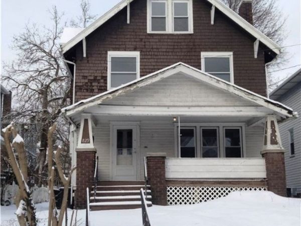 829 Elmore Avenue, Akron, OH 44302