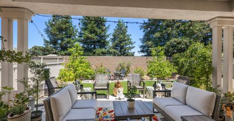 7469 Apple Hollow Loop, Roseville, CA 95747 Photo
