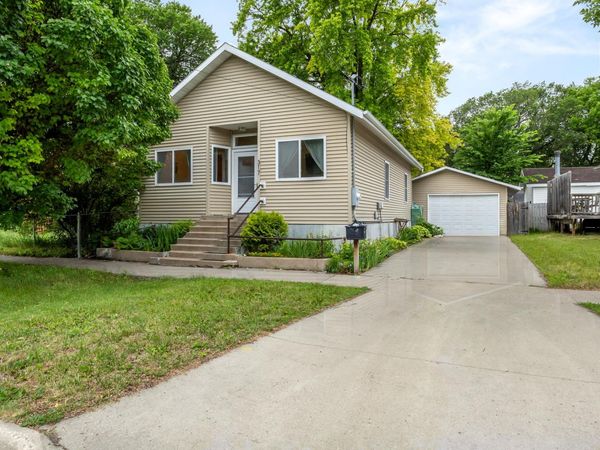 317 15th Street S, Fargo, ND 58103