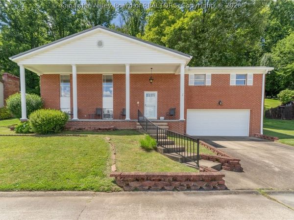 7010 Kanawha Farm Circle, Charleston, WV 25312