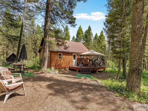 4132 Beaver Springs Road, ISLAND PARK, ID 83429