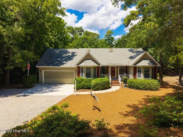 126 Loblolly Drive, Pine Knoll Shores, NC 28512