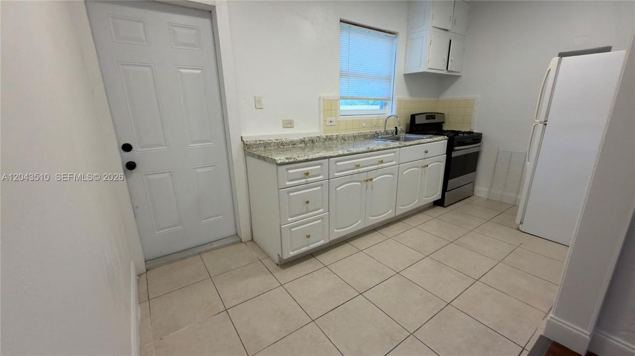 808 84th St , Unit 808, Miami Beach, FL 33141 Photo