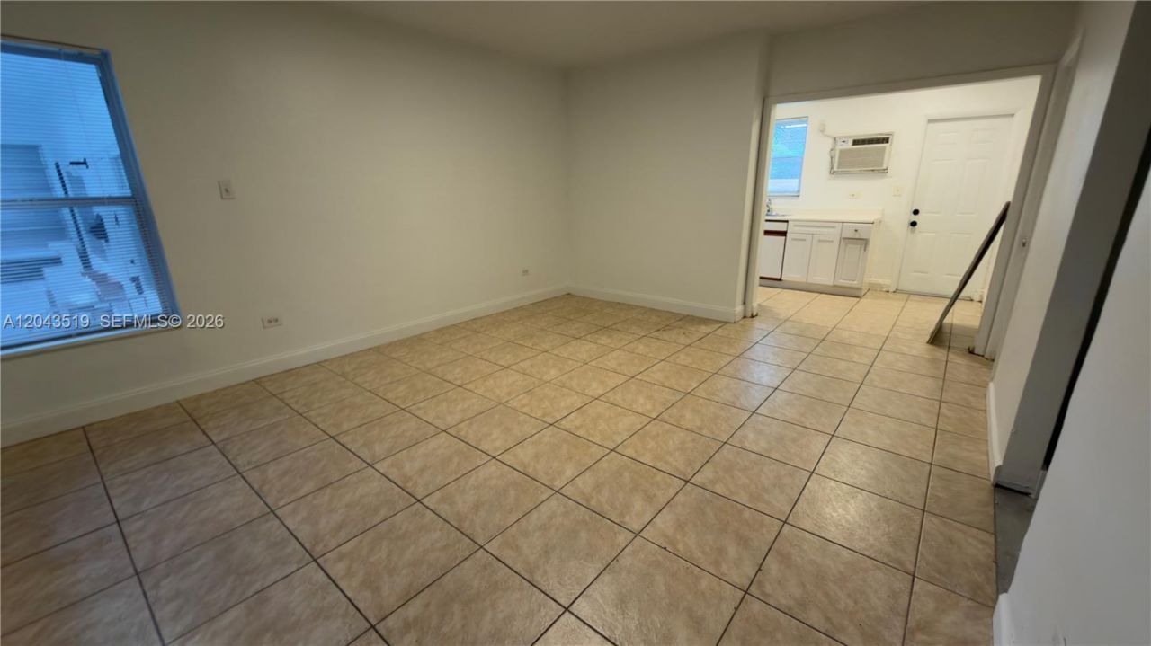 808 84th St , Unit 810, Miami Beach, FL 33141 Photo