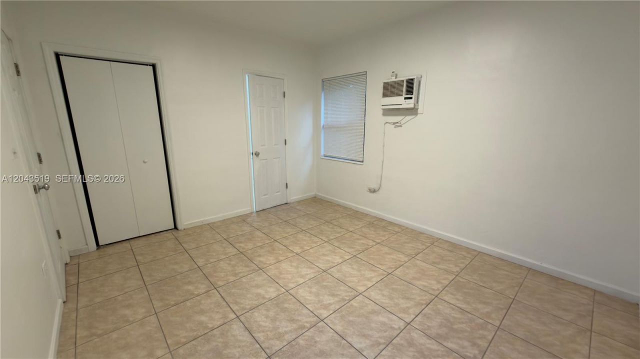 808 84th St , Unit 810, Miami Beach, FL 33141 Photo
