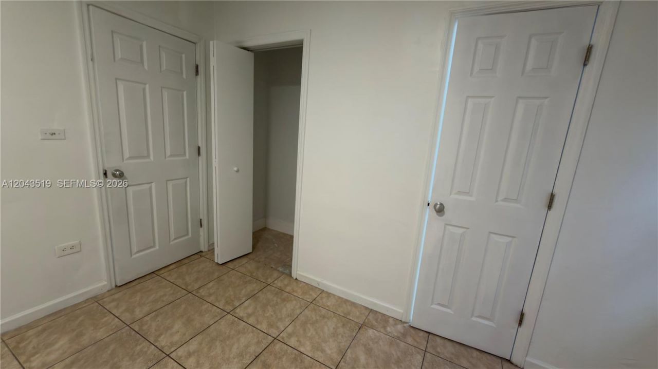 808 84th St , Unit 810, Miami Beach, FL 33141 Photo