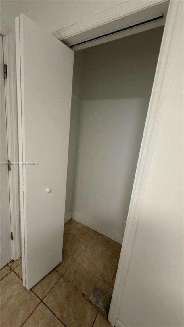 808 84th St , Unit 810, Miami Beach, FL 33141 Photo