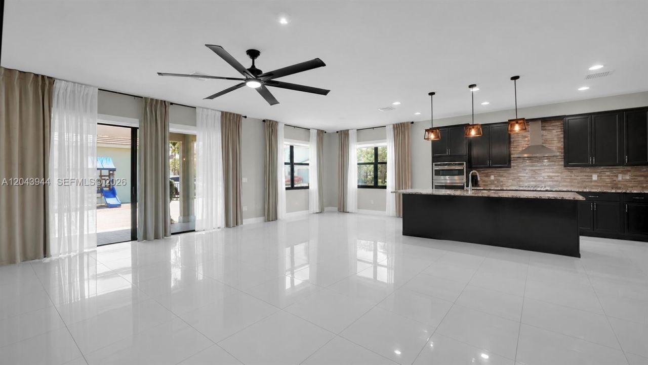 7349 Stella Ln, Lake Worth, FL 33463 Photo