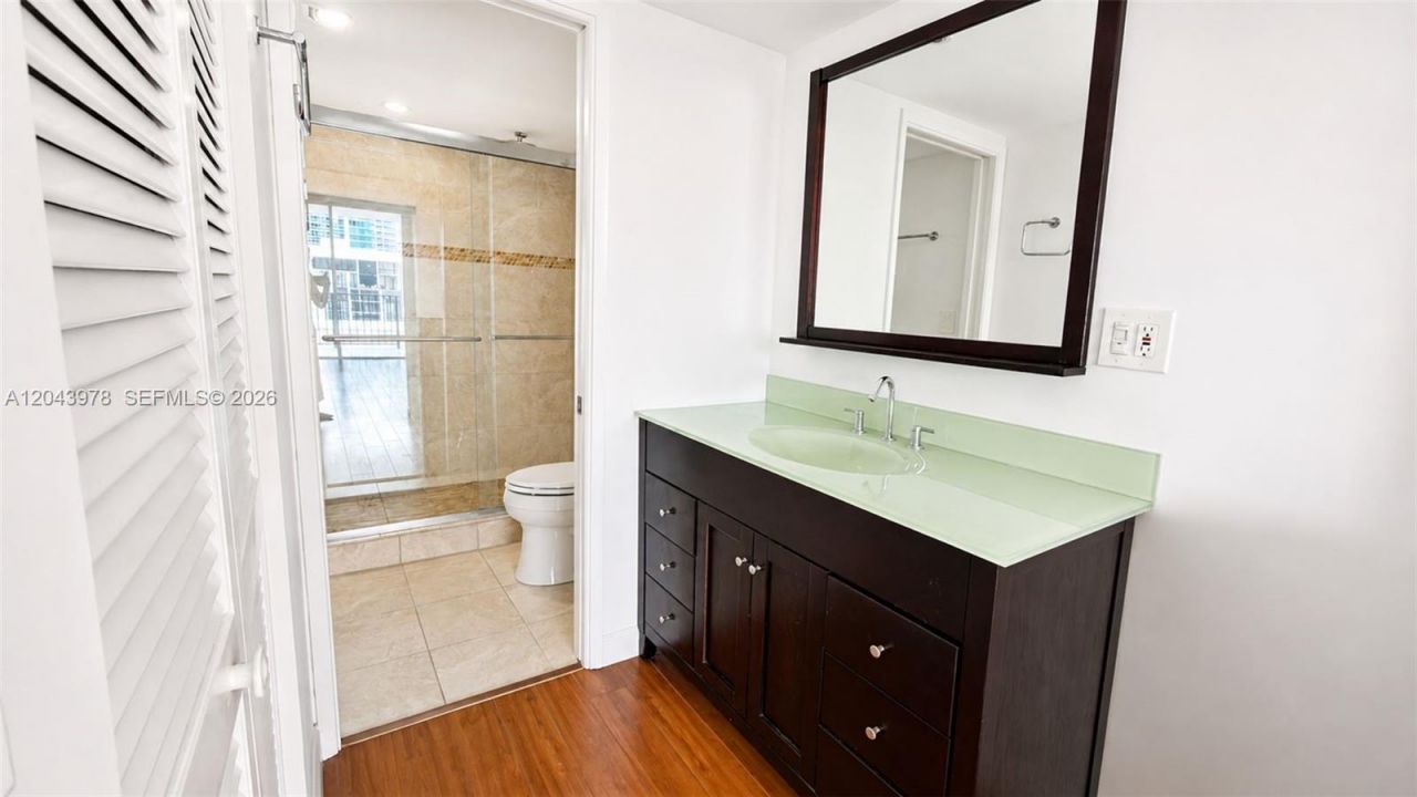 1901 Brickell Av , Unit B2203, Miami, FL 33129 Photo