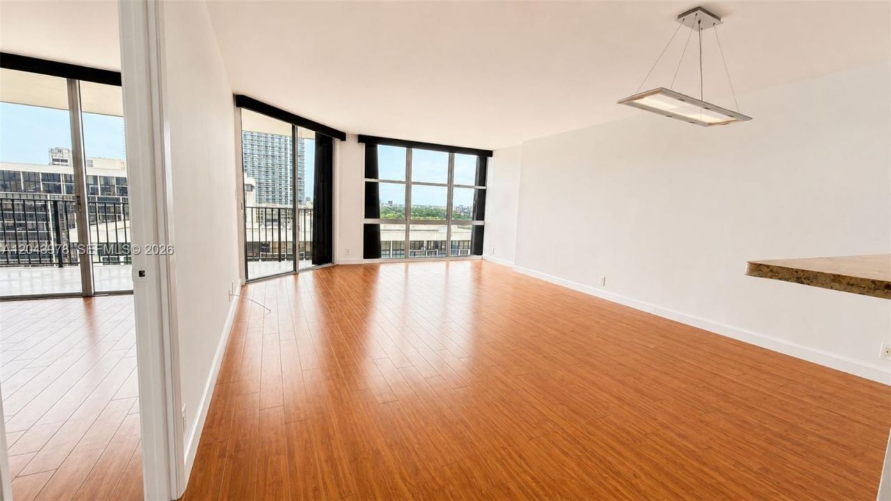 1901 Brickell Av , Unit B2203, Miami, FL 33129 Photo