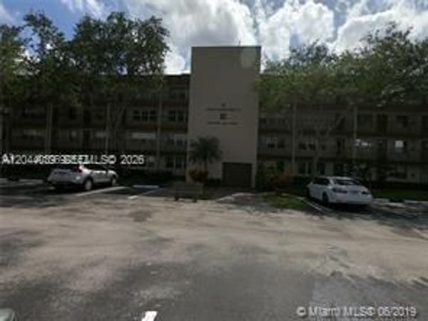 300 SW 134th Way , Unit 105E, Pembroke Pines, FL 33027