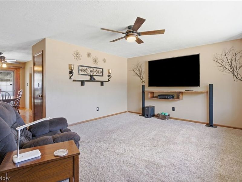 15010 Kennerdown Avenue, Maple Heights, OH 44131 Photo 3