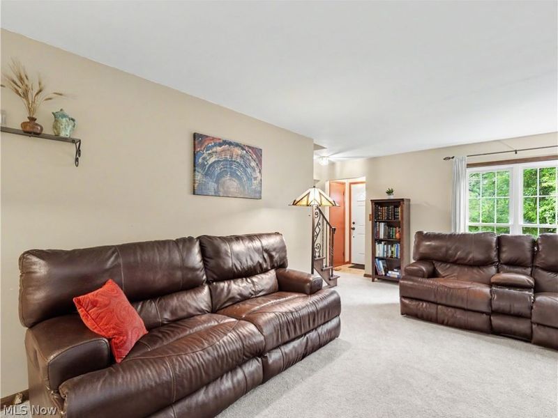 1660 Wiltshire Road, Akron, OH 44313 Photo 3