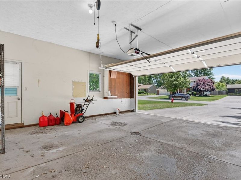 13700 Indian Creek Drive, Middleburg Heights, OH 44130 Photo 34