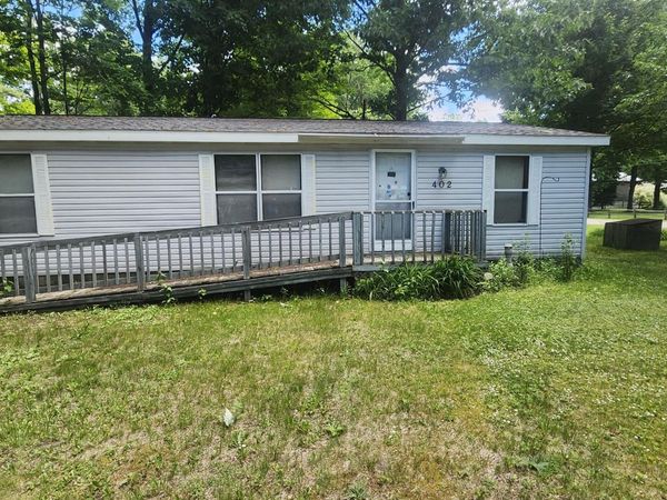 402 Northway Drive, Houghton Lake, MI 48629