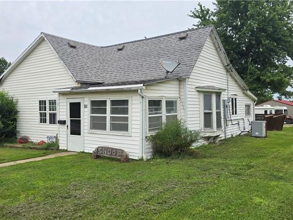 703 Chicago Street, Chillicothe, MO 64601