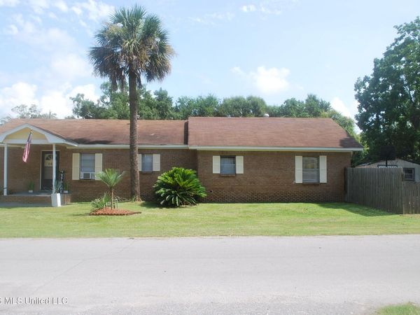 168 Dahlia Street, Biloxi, MS 39531