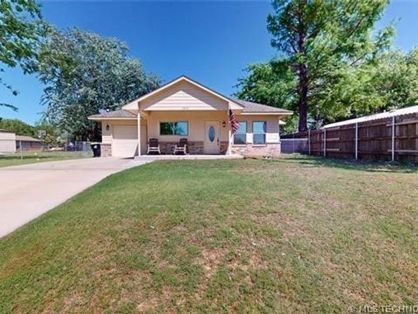 1831 E Oak Hills, Ada, OK 74820