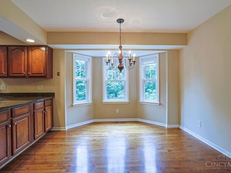9677 Friar Tuck Drive, West Chester, OH 45069 Photo 16