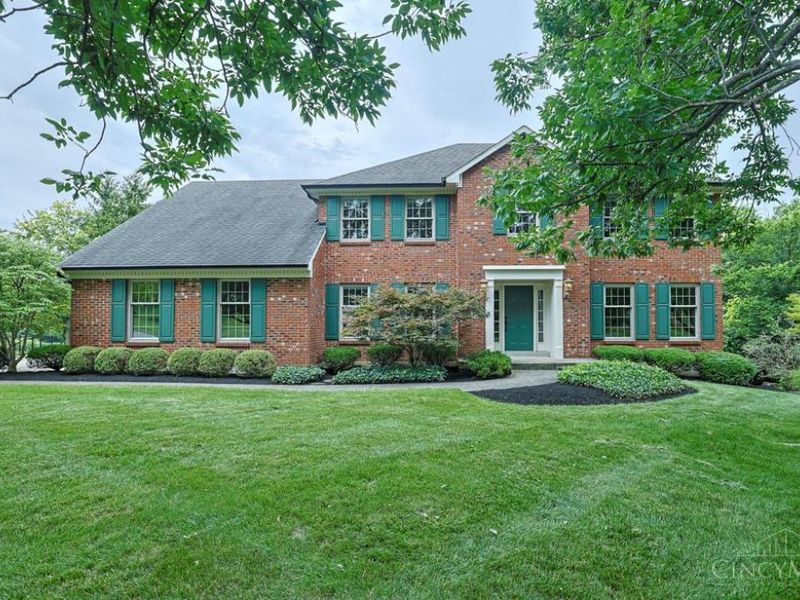 9677 Friar Tuck Drive, West Chester, OH 45069 Photo 2