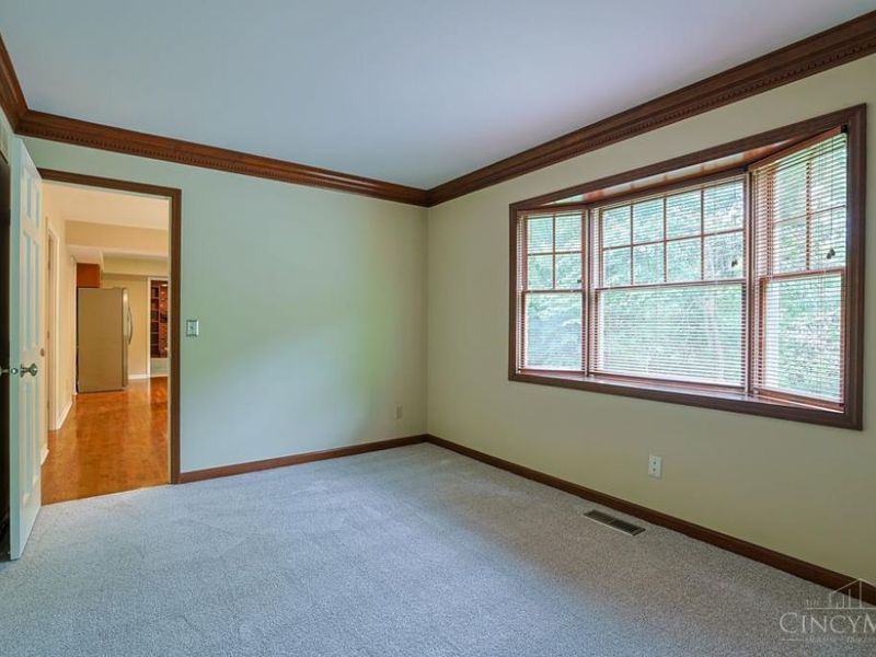 9677 Friar Tuck Drive, West Chester, OH 45069 Photo 21