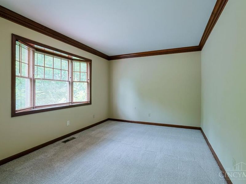 9677 Friar Tuck Drive, West Chester, OH 45069 Photo 22