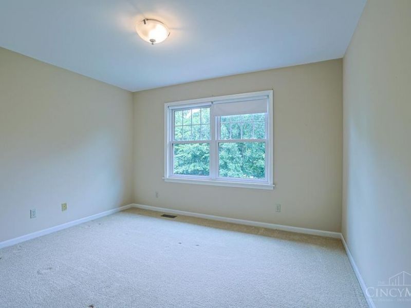 9677 Friar Tuck Drive, West Chester, OH 45069 Photo 33