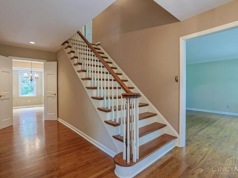 9677 Friar Tuck Drive, West Chester, OH 45069 Photo 4