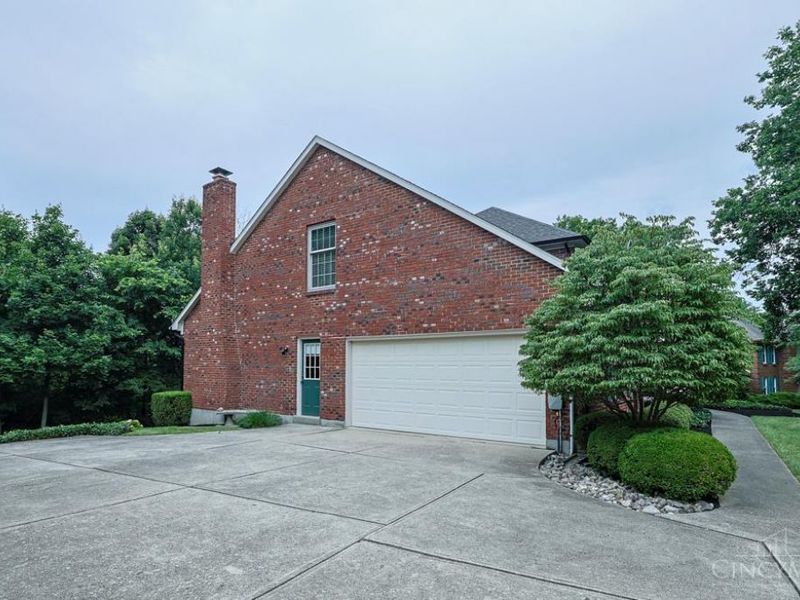 9677 Friar Tuck Drive, West Chester, OH 45069 Photo 46