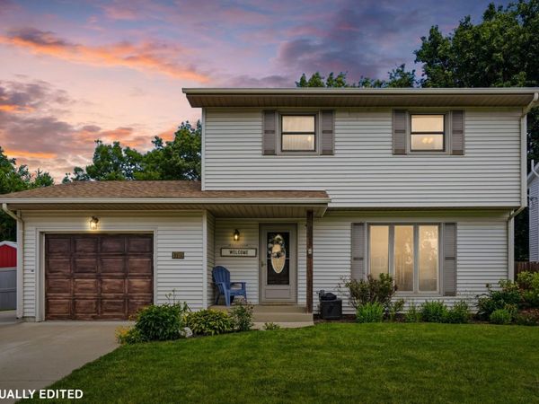 1705 88th Avenue W, Rock Island, IL 61201