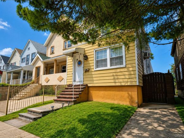 34 Simonson Place , Staten Island, NY 10302