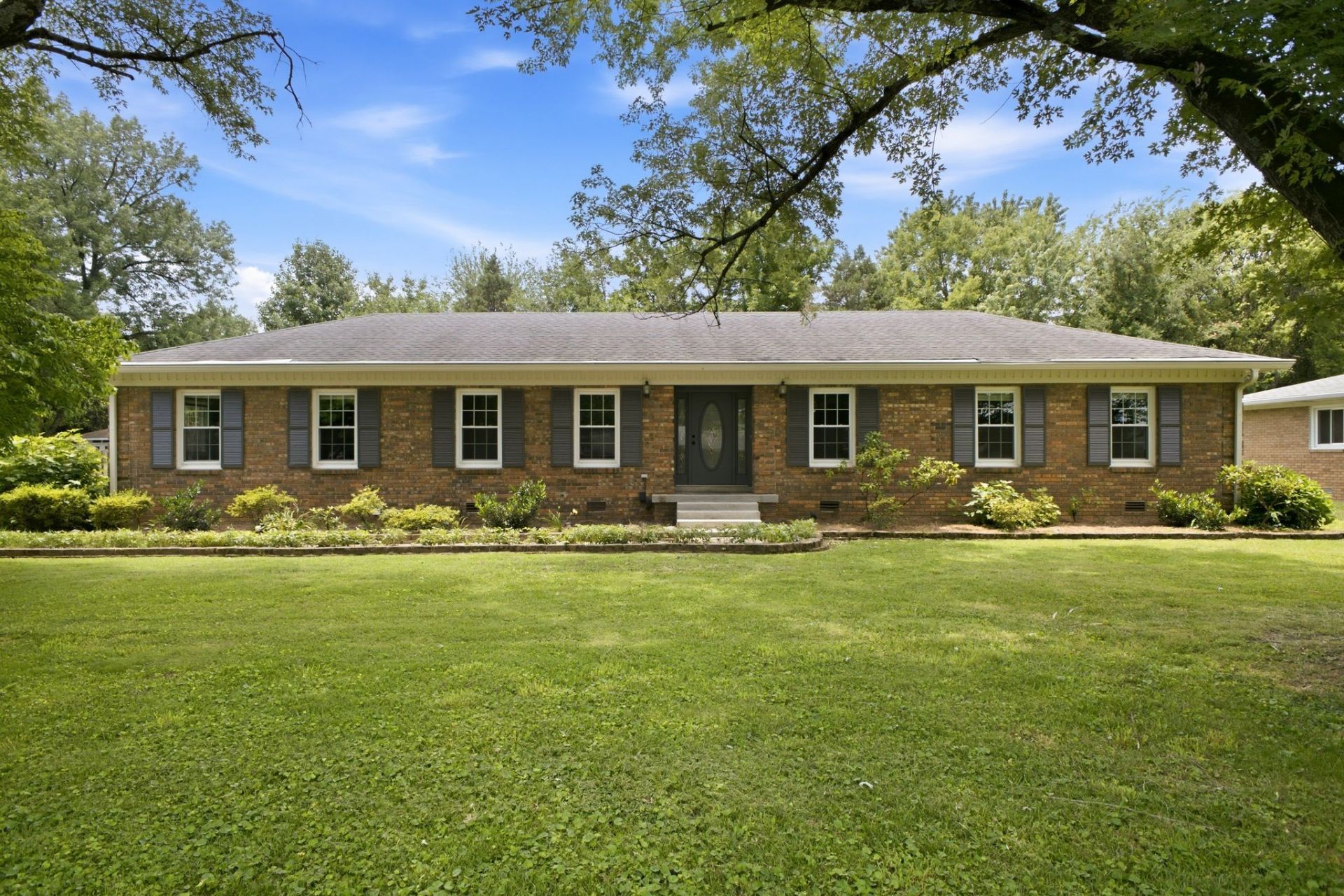 306 Grandview Dr, Murfreesboro, TN 37130 Main Photo