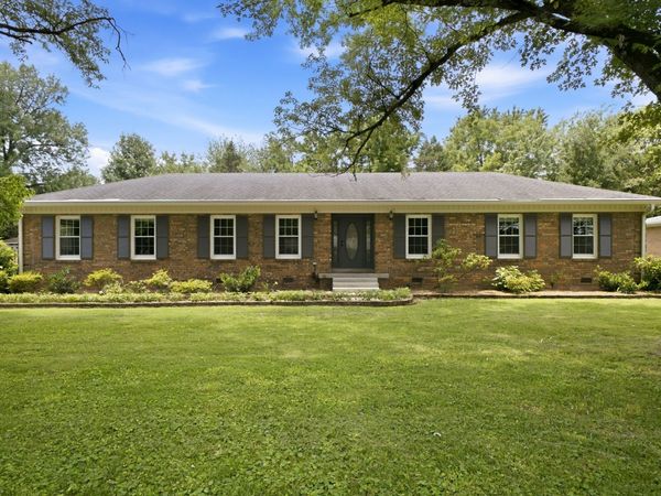 306 Grandview Dr, Murfreesboro, TN 37130