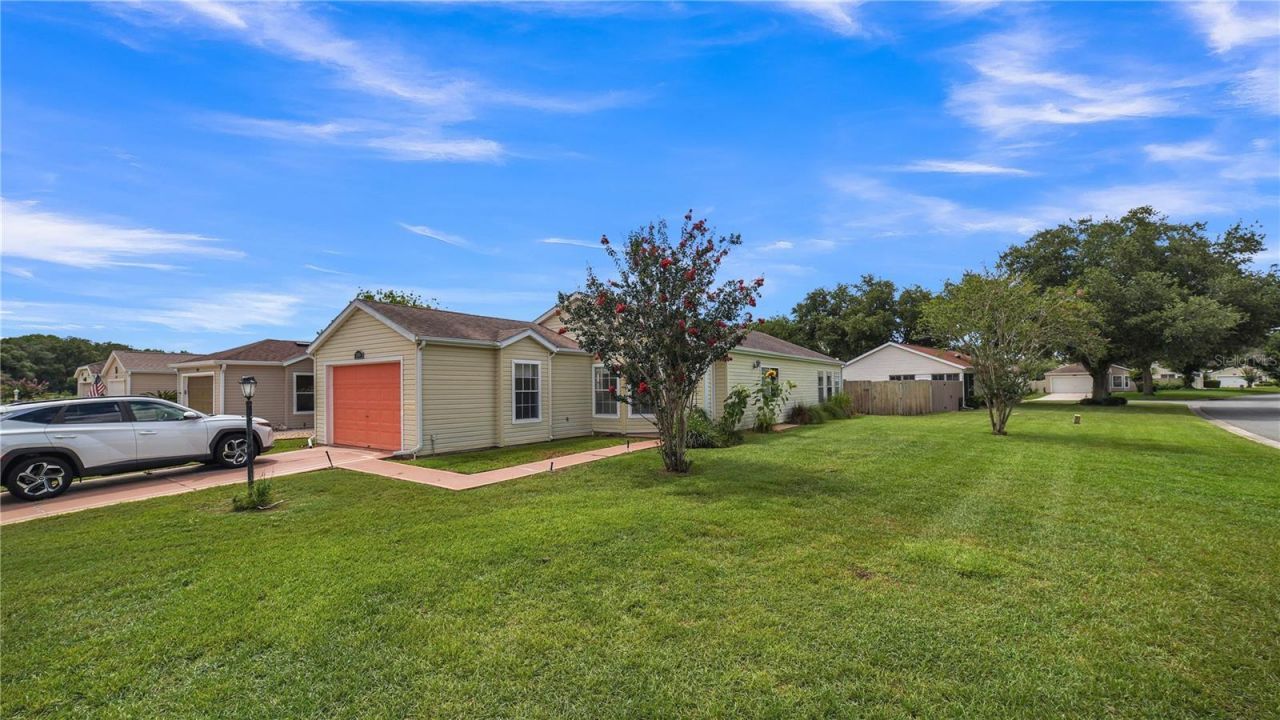 25345 Green Heron Drive , Leesburg, FL 34748 Photo